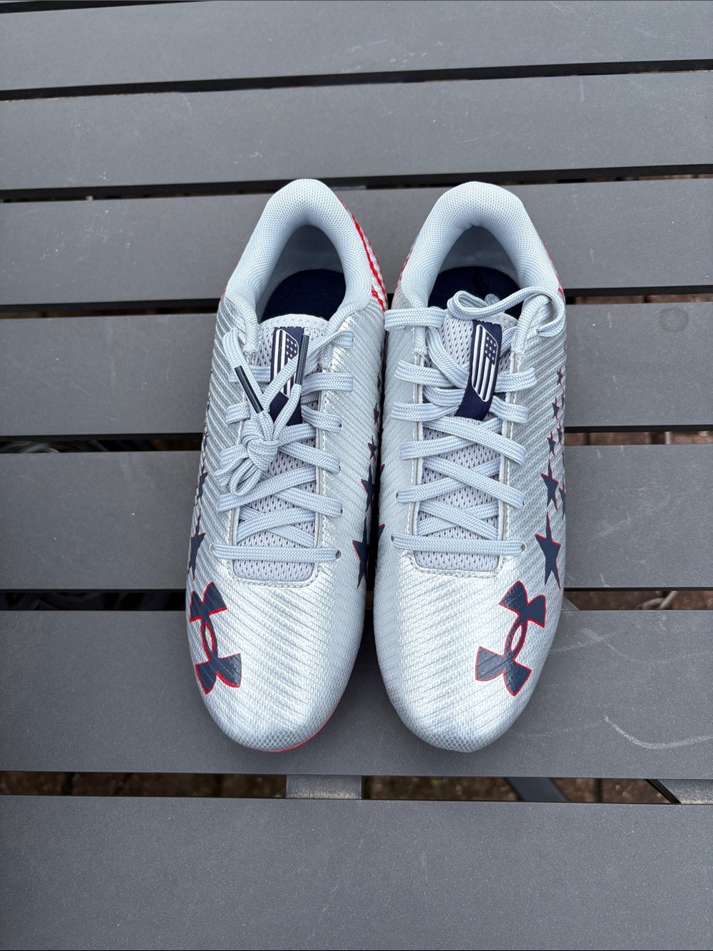 Under Armour Men's Silver Athletic Cleats with Navy Accents